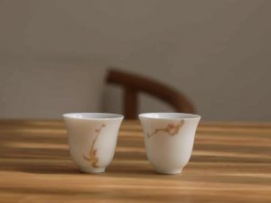 Vintage Style Golden Painting Teapot Ceramitique